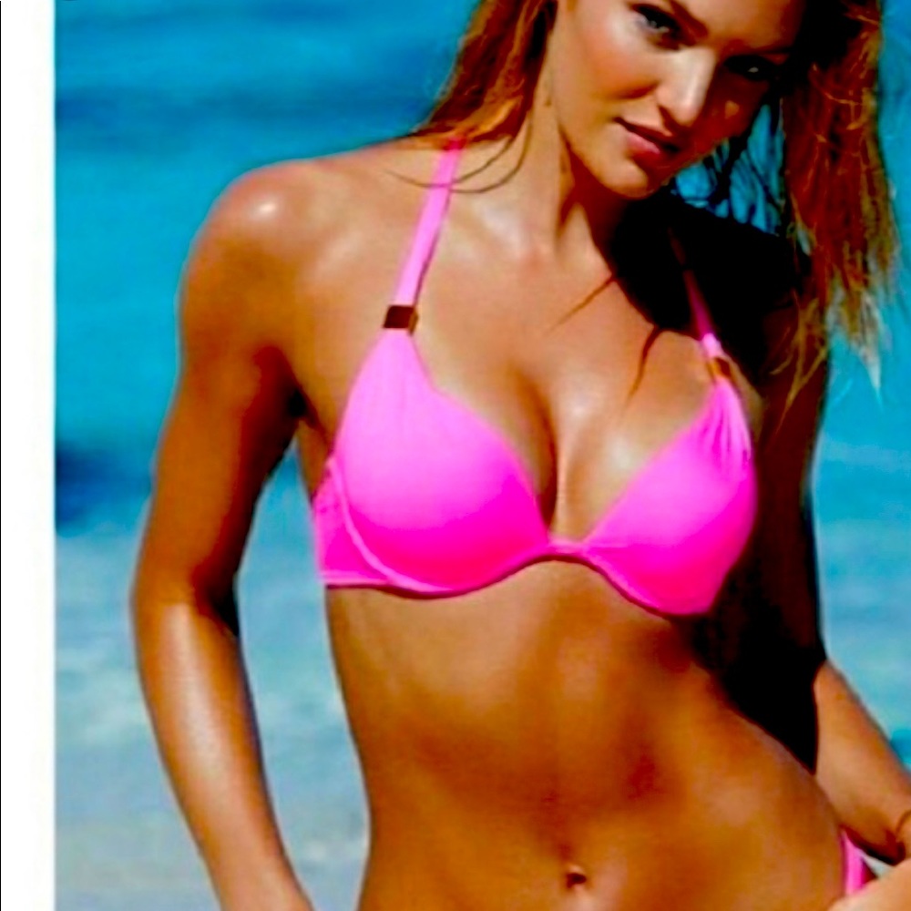 Victoria’s Secret bombshell bathingsuit top